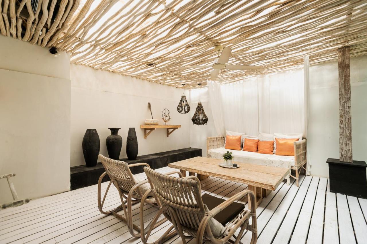Indiana Kenanga Boutique Hotel & Spa レンボンガン島 エクステリア 写真