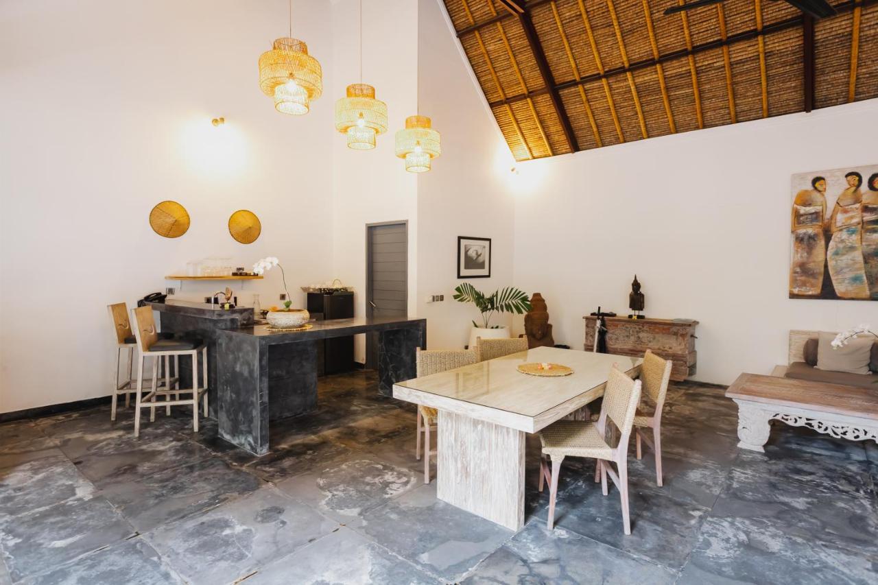 Indiana Kenanga Boutique Hotel & Spa レンボンガン島 エクステリア 写真
