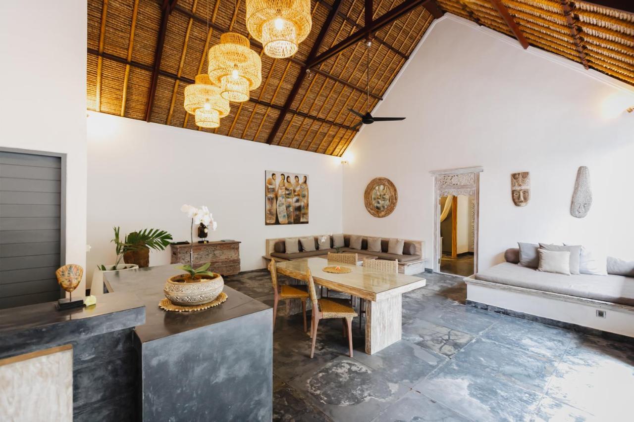 Indiana Kenanga Boutique Hotel & Spa レンボンガン島 エクステリア 写真