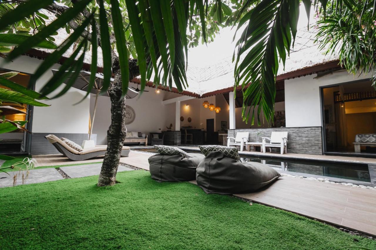 Indiana Kenanga Boutique Hotel & Spa レンボンガン島 エクステリア 写真