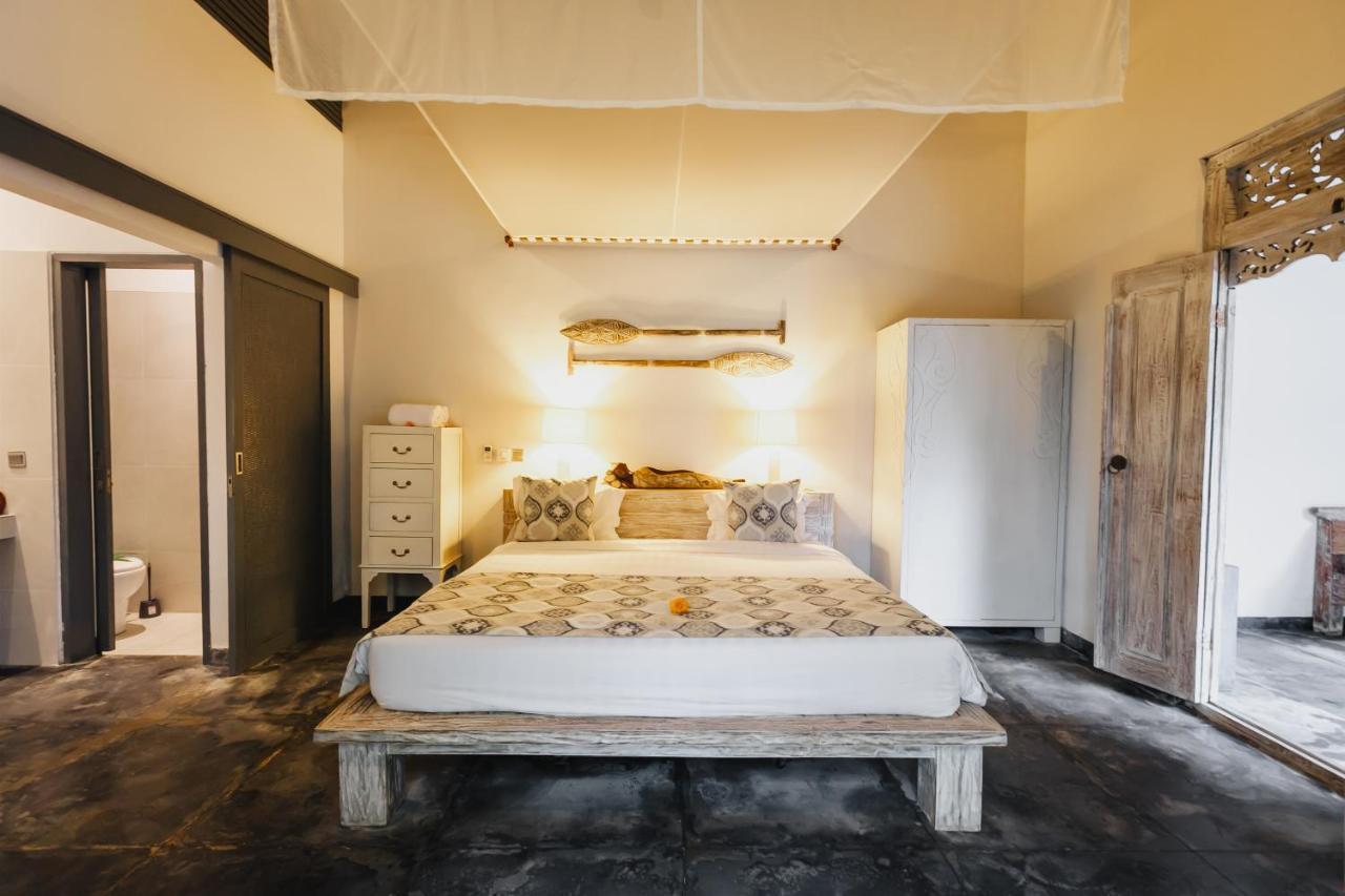 Indiana Kenanga Boutique Hotel & Spa レンボンガン島 エクステリア 写真