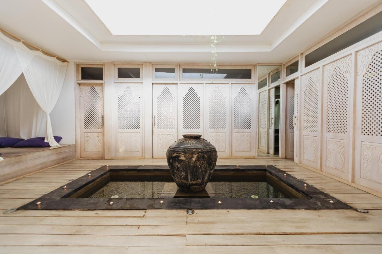 Indiana Kenanga Boutique Hotel & Spa レンボンガン島 エクステリア 写真